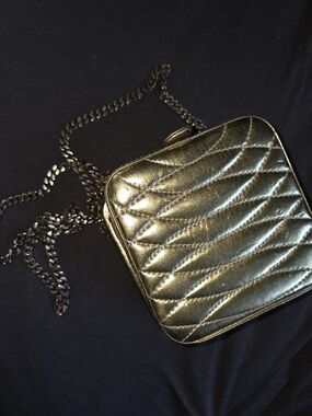 Metallic Gold GEORGIO Quilted Crossbody Bag with Chain Strap - Gold